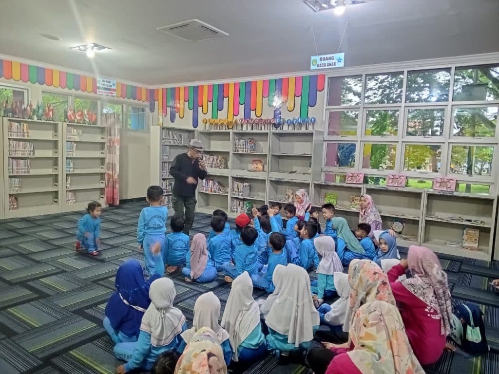Gedung TK Islam At-Tin